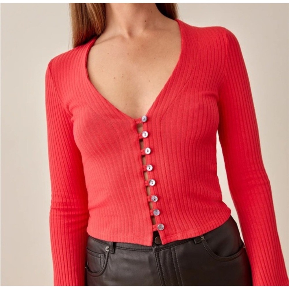 Reformation Gellar Knit Top Red Deep V Neck Ribbed Button Front Bell Sleeve Sz S